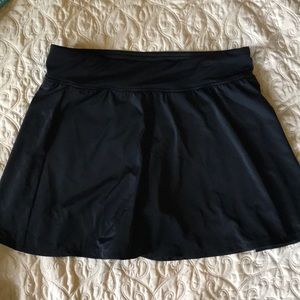 NWOT *Swim Skort /Skirt * w Hygiene Liner attached